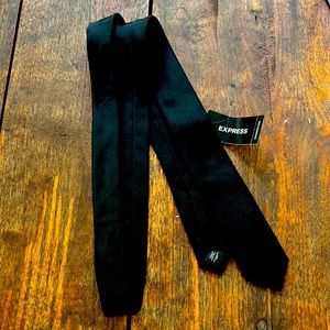Express men’s skinny black tie.